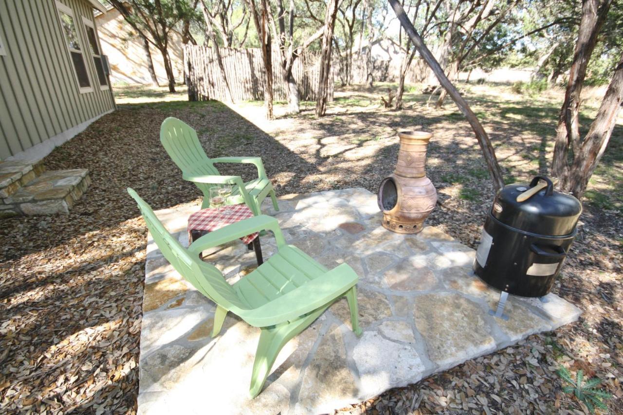 Cabins At Flite Acres-Mountain Laurel Villa Wimberley Exterior photo